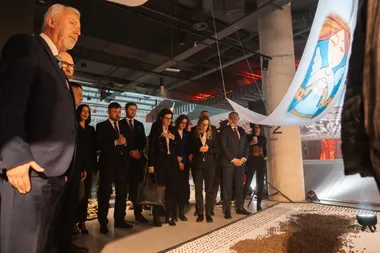 Солідарність з Україною: відкриття виставки “Маріуполь. Шлях пам'яті та мрії” у Гданську