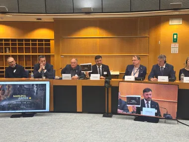 У Європарламенті закликали визнати руйнування Маріуполя свідомим злочином проти людяності та презентували проєкт відновлення справедливості